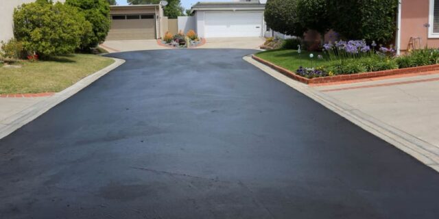 Blacktop driveway Installers Middletown Township