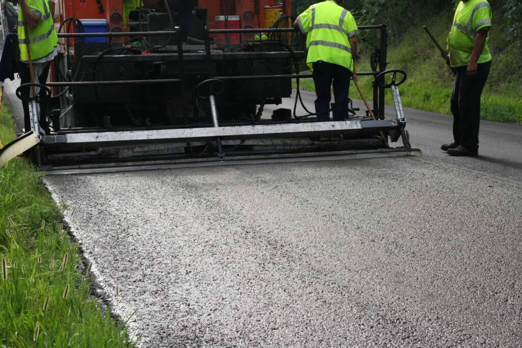 Commercial asphalt installers Highlands