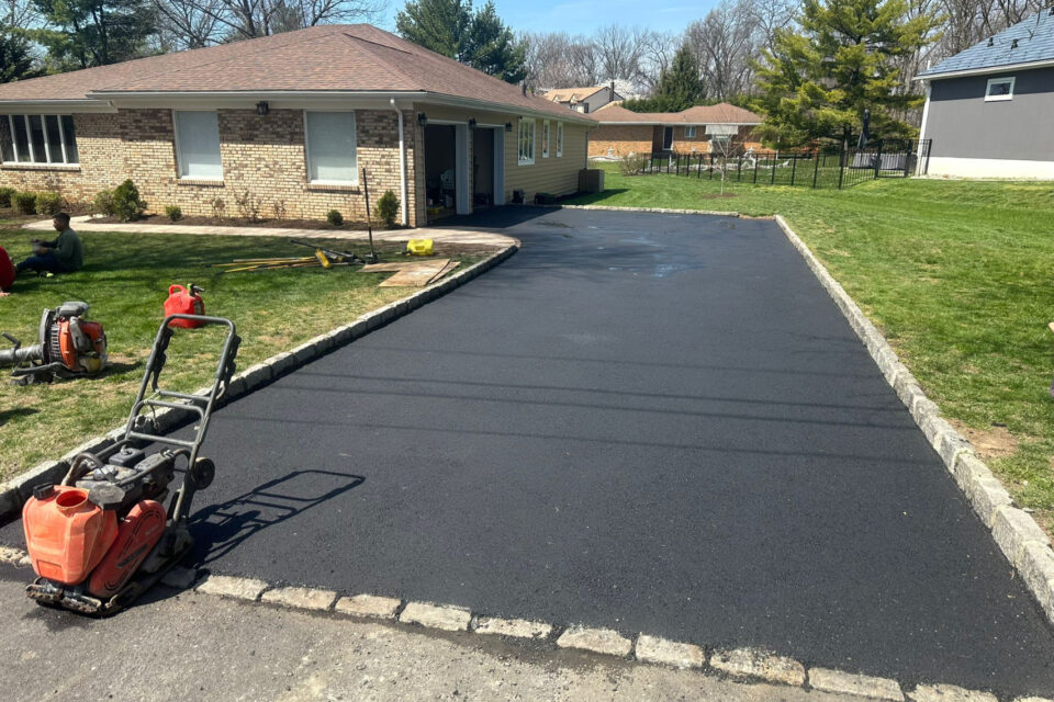 Licenced Commercial Asphalt experts in Manalapan Township